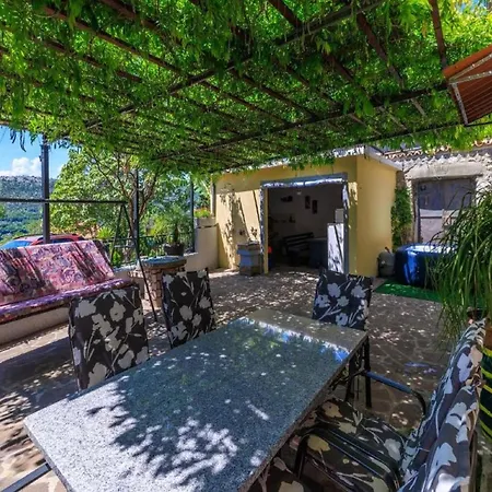Nyaraló Adorable With Bubble Bath And Outdoor Kitchen *