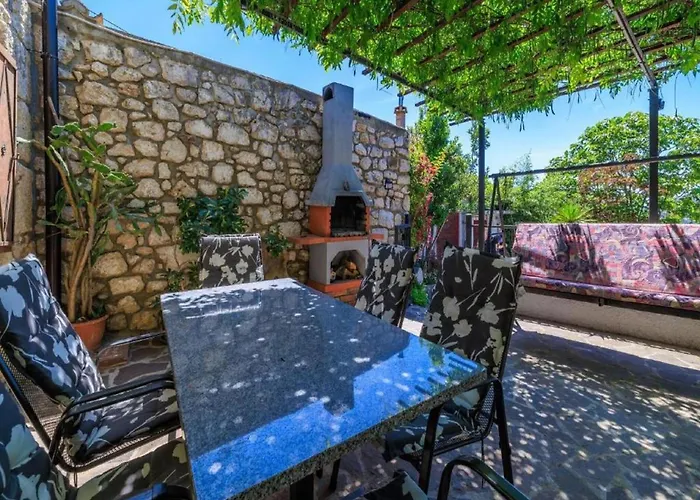 Tatil Evi Adorable With Bubble Bath *